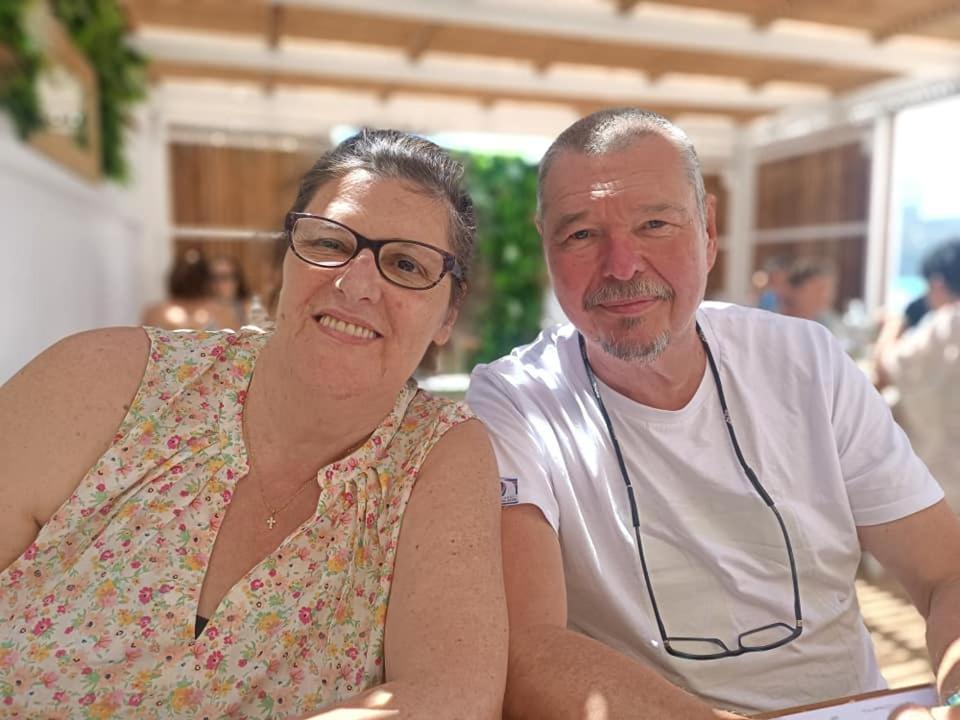 Philippe & Marie, A Louer Petite Chambre Chez L'Habitant Avec Terrasse Dans Villa, Au Pied Du Luberon Cucuron Exteriér fotografie